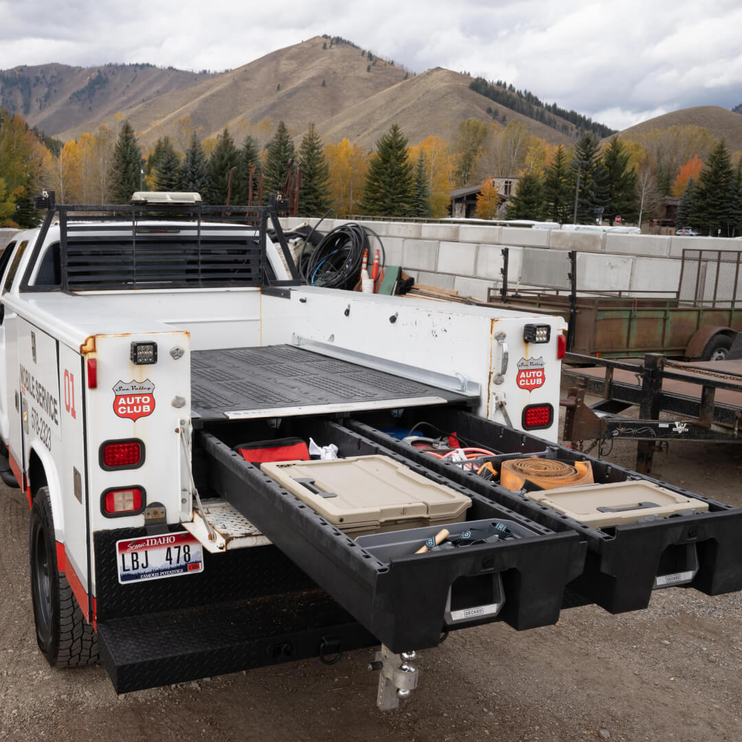 A Sun Valley Auto Club service vehicle equipped with a Drawer System in the bed.