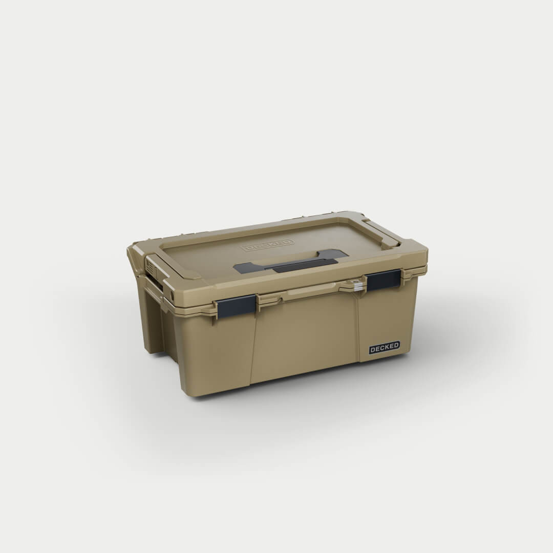 Side angle view of the Desert Tan Sixer 16