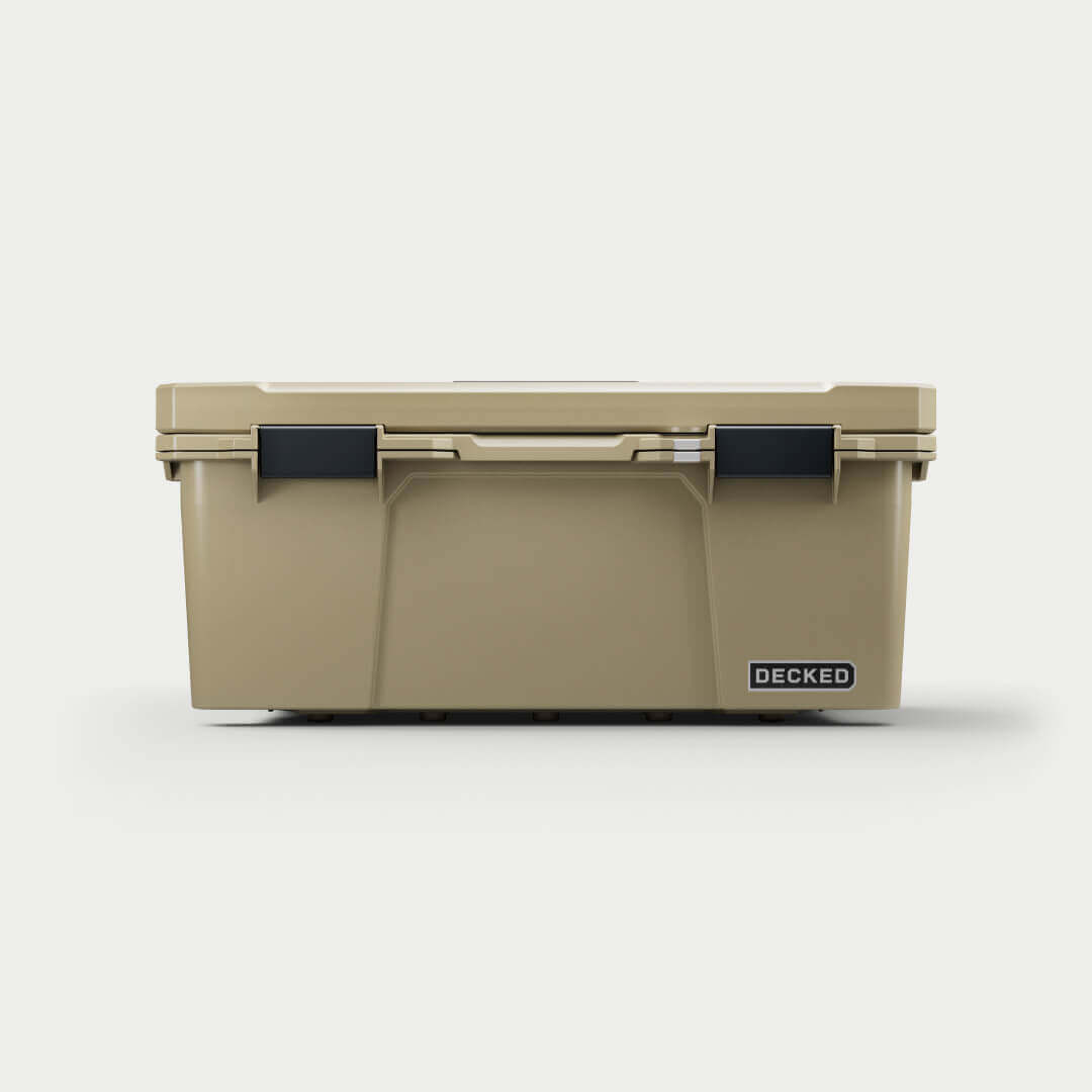 Front view of the Desert Tan Sixer 16