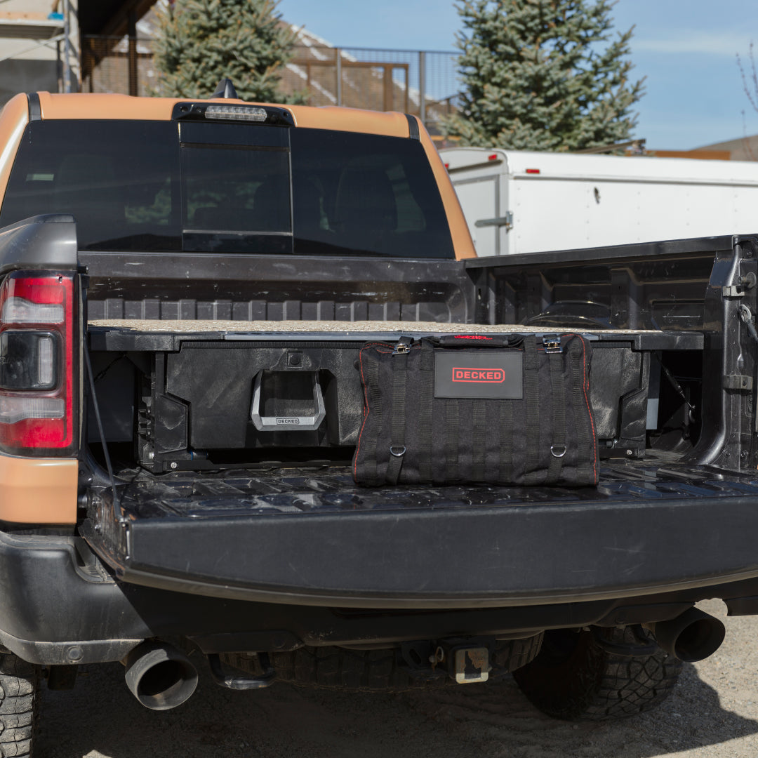 DECKED x BoxoUSA Tool Bag with Tool Roll