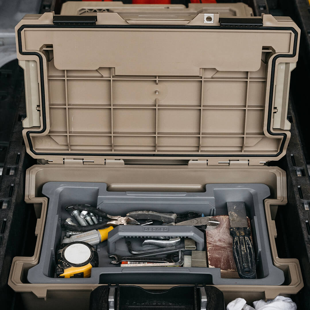 Cargo Tray inside a Sixer 16 organizing loose tools